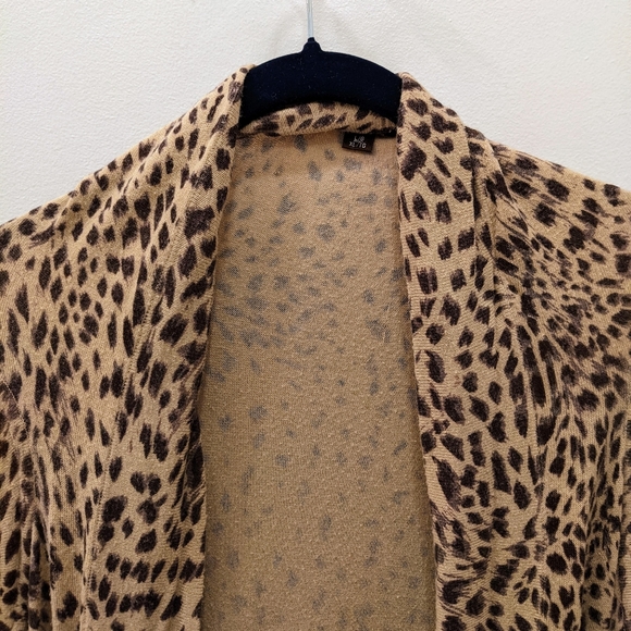 Danier Animal Print Sweater Cardigan - L - Picture 3 of 8